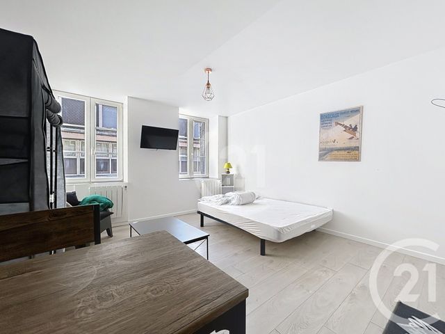 Appartement T2 à vendre - 5 pièces - 65.0 m2 - MONTBELIARD - 25 - FRANCHE-COMTE - Century 21 Agence Du Théâtre