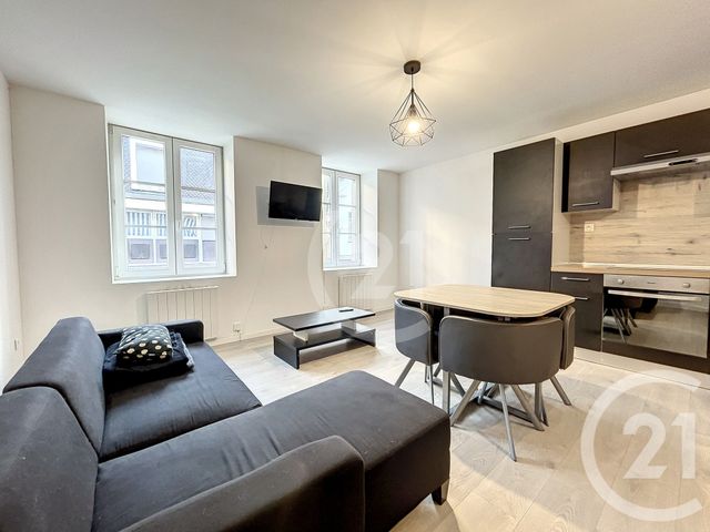 Appartement T2 à vendre - 5 pièces - 74.0 m2 - MONTBELIARD - 25 - FRANCHE-COMTE - Century 21 Agence Du Théâtre