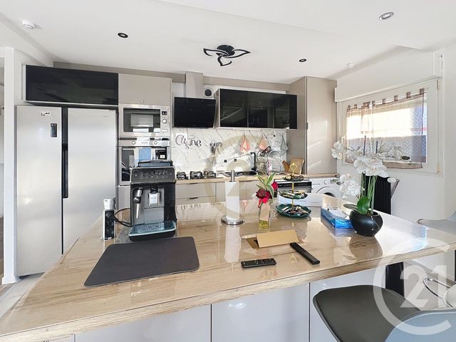 Appartement F3 à vendre - 3 pièces - 66.84 m2 - AUDINCOURT - 25 - FRANCHE-COMTE - Century 21 Agence Du Théâtre