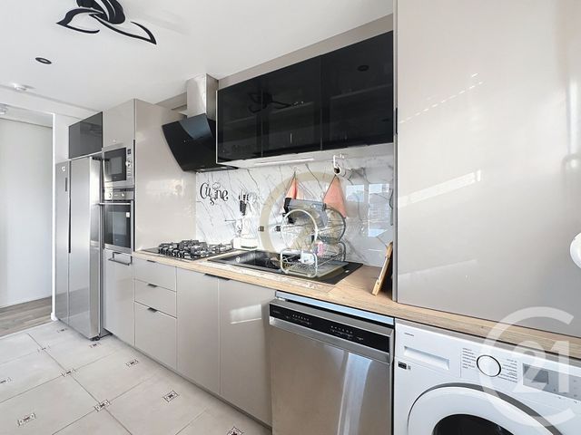 Appartement F3 à vendre - 3 pièces - 66.84 m2 - AUDINCOURT - 25 - FRANCHE-COMTE - Century 21 Agence Du Théâtre