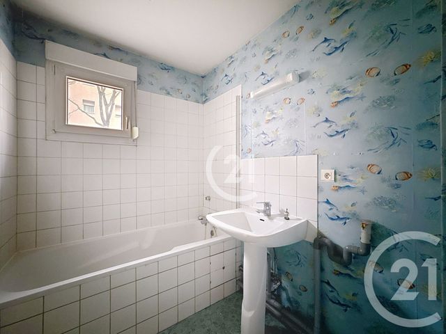 Appartement T3 à vendre - 3 pièces - 69.8 m2 - BELFORT - 90 - FRANCHE-COMTE - Century 21 Agence Du Théâtre