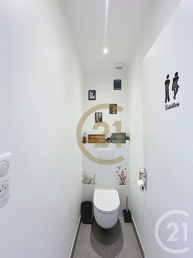 Appartement F5 à vendre - 5 pièces - 104.27 m2 - BELFORT - 90 - FRANCHE-COMTE - Century 21 Agence Du Théâtre