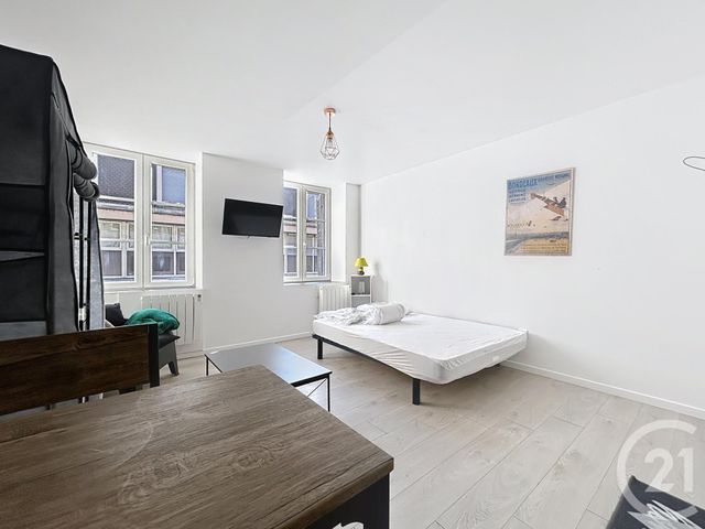 Appartement Studio à louer - 1 pièce - 25.0 m2 - MONTBELIARD - 25 - FRANCHE-COMTE - Century 21 Agence Du Théâtre