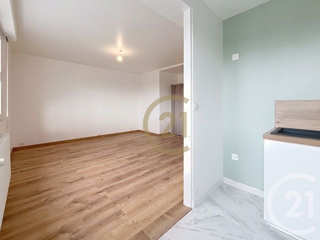 Appartement Studio à vendre - 1 pièce - 28.67 m2 - BAVILLIERS - 90 - FRANCHE-COMTE - Century 21 Agence Du Théâtre