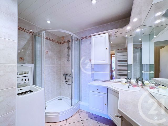 Appartement T3 à vendre - 3 pièces - 66.77 m2 - OFFEMONT - 90 - FRANCHE-COMTE - Century 21 Agence Du Théâtre