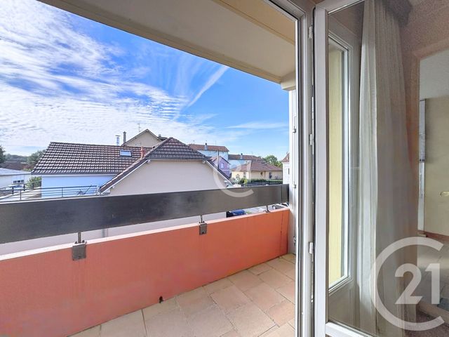 Appartement T3 à vendre - 3 pièces - 66.77 m2 - OFFEMONT - 90 - FRANCHE-COMTE - Century 21 Agence Du Théâtre