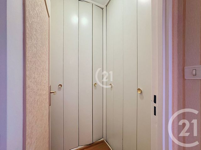 Appartement T3 à vendre - 3 pièces - 66.77 m2 - OFFEMONT - 90 - FRANCHE-COMTE - Century 21 Agence Du Théâtre