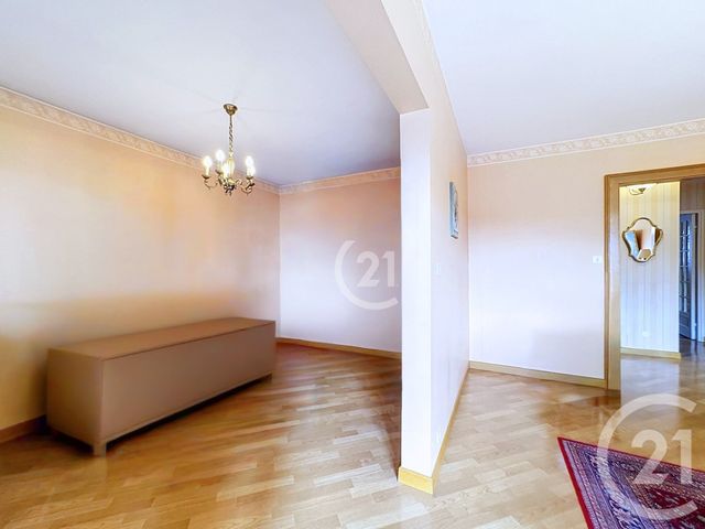 Appartement T3 à vendre - 3 pièces - 66.77 m2 - OFFEMONT - 90 - FRANCHE-COMTE - Century 21 Agence Du Théâtre