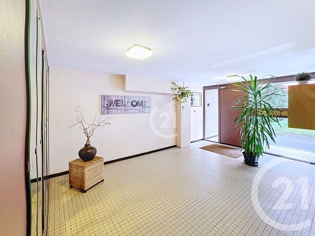 Appartement T3 à vendre - 3 pièces - 66.77 m2 - OFFEMONT - 90 - FRANCHE-COMTE - Century 21 Agence Du Théâtre