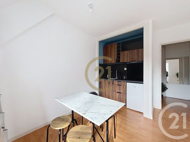 Appartement F1 à louer - 1 pièce - 30.0 m2 - BELFORT - 90 - FRANCHE-COMTE - Century 21 Agence Du Théâtre