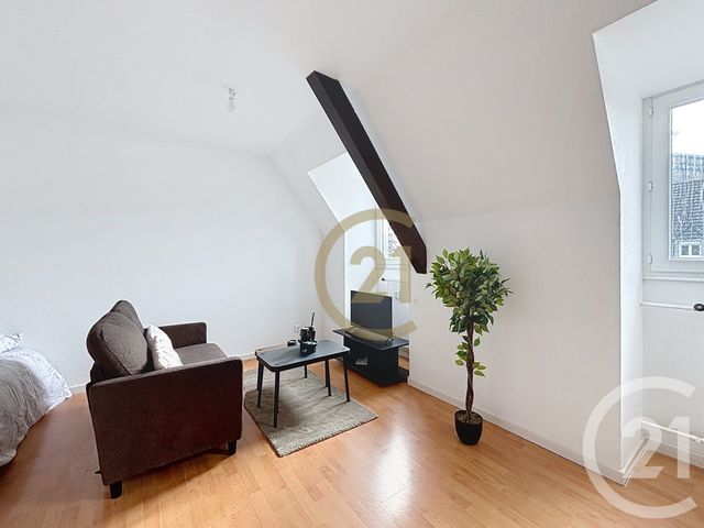 Appartement F1 à louer - 1 pièce - 30.0 m2 - BELFORT - 90 - FRANCHE-COMTE - Century 21 Agence Du Théâtre