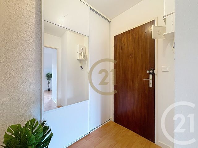 Appartement F1 à louer - 1 pièce - 30.0 m2 - BELFORT - 90 - FRANCHE-COMTE - Century 21 Agence Du Théâtre
