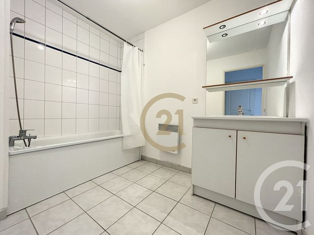 Appartement F2 à vendre - 2 pièces - 46.39 m2 - BELFORT - 90 - FRANCHE-COMTE - Century 21 Agence Du Théâtre