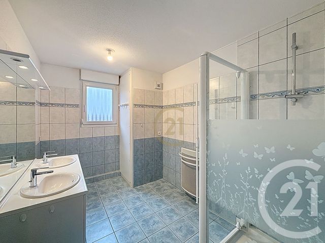 Appartement F3 à louer - 3 pièces - 79.06 m2 - EVETTE SALBERT - 90 - FRANCHE-COMTE - Century 21 Agence Du Théâtre