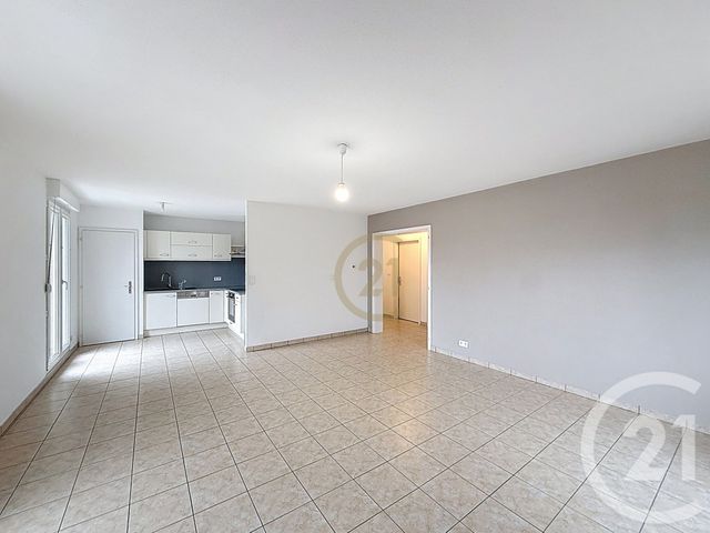 Appartement F3 à louer - 3 pièces - 79.06 m2 - EVETTE SALBERT - 90 - FRANCHE-COMTE - Century 21 Agence Du Théâtre