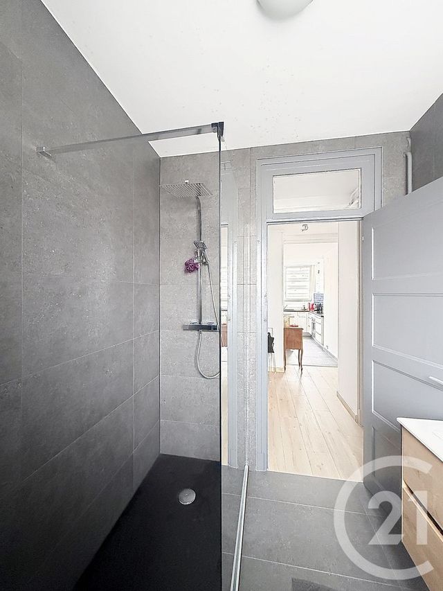 Appartement F3 à vendre - 3 pièces - 69.2 m2 - BELFORT - 90 - FRANCHE-COMTE - Century 21 Agence Du Théâtre