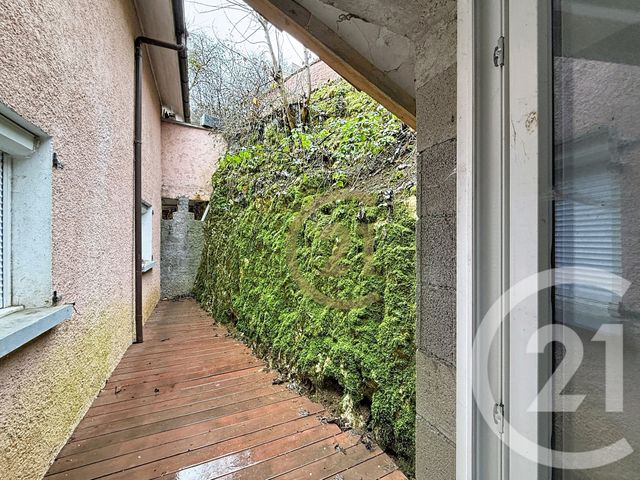 Appartement F3 à louer - 3 pièces - 88.89 m2 - CHATENOIS LES FORGES - 90 - FRANCHE-COMTE - Century 21 Agence Du Théâtre