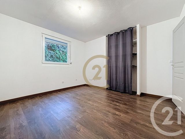 Appartement F3 à louer - 3 pièces - 88.89 m2 - CHATENOIS LES FORGES - 90 - FRANCHE-COMTE - Century 21 Agence Du Théâtre