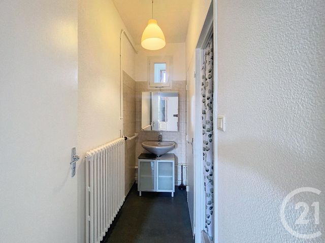 Appartement F2 à louer - 2 pièces - 47.6 m2 - CRAVANCHE - 90 - FRANCHE-COMTE - Century 21 Agence Du Théâtre
