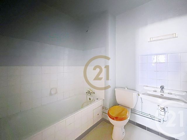 Appartement F2 à vendre - 2 pièces - 48.4 m2 - BELFORT - 90 - FRANCHE-COMTE - Century 21 Agence Du Théâtre