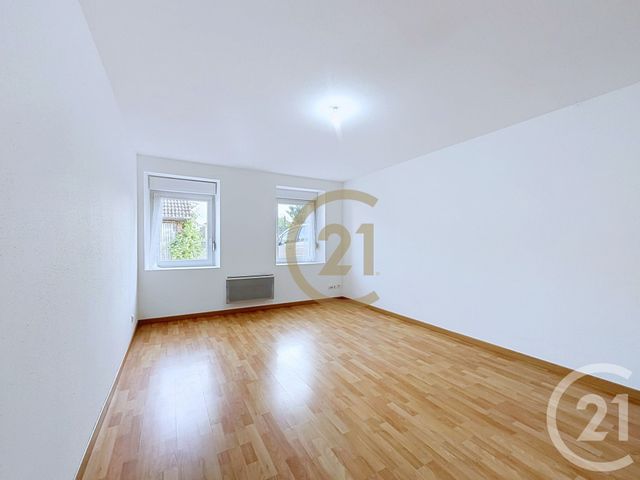 Appartement F3 à vendre - 3 pièces - 74.4 m2 - BAVILLIERS - 90 - FRANCHE-COMTE - Century 21 Agence Du Théâtre
