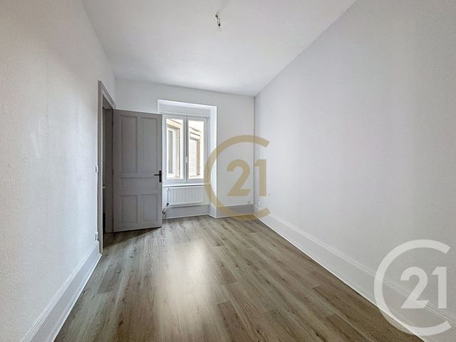 Appartement F4 à louer - 4 pièces - 98.4 m2 - BELFORT - 90 - FRANCHE-COMTE - Century 21 Agence Du Théâtre
