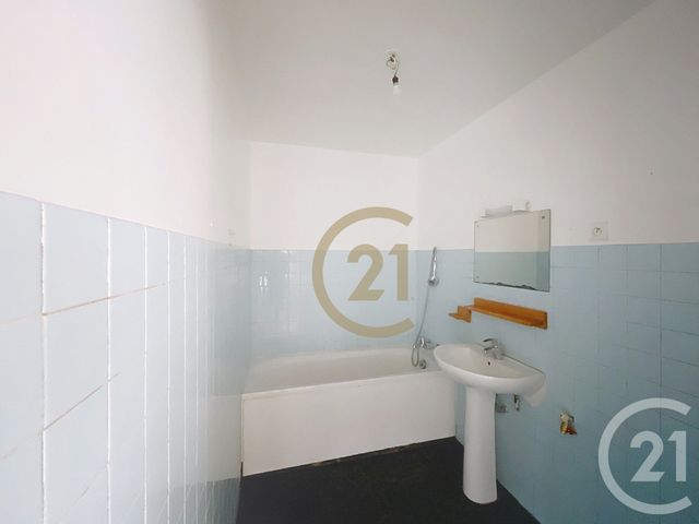 Appartement F5 à vendre - 5 pièces - 106.33 m2 - BELFORT - 90 - FRANCHE-COMTE - Century 21 Agence Du Théâtre