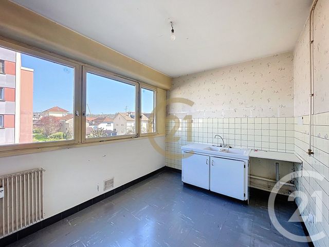 Appartement F5 à vendre - 5 pièces - 106.33 m2 - BELFORT - 90 - FRANCHE-COMTE - Century 21 Agence Du Théâtre