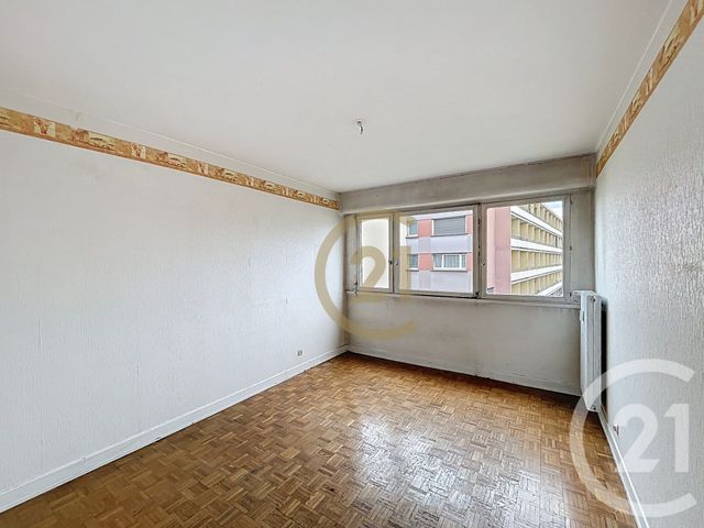 Appartement F5 à vendre - 5 pièces - 106.33 m2 - BELFORT - 90 - FRANCHE-COMTE - Century 21 Agence Du Théâtre