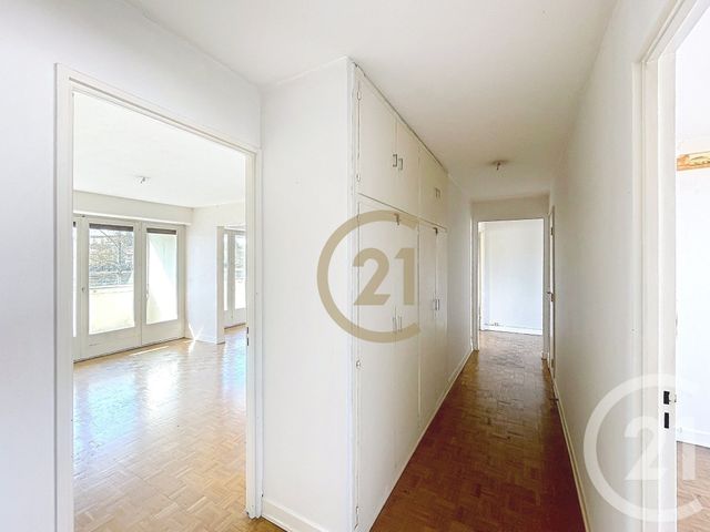 Appartement F5 à vendre - 5 pièces - 106.33 m2 - BELFORT - 90 - FRANCHE-COMTE - Century 21 Agence Du Théâtre
