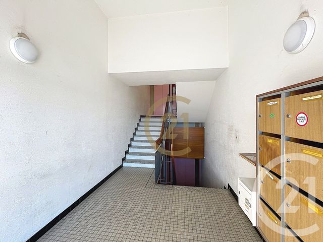 Appartement F5 à vendre - 5 pièces - 106.33 m2 - BELFORT - 90 - FRANCHE-COMTE - Century 21 Agence Du Théâtre