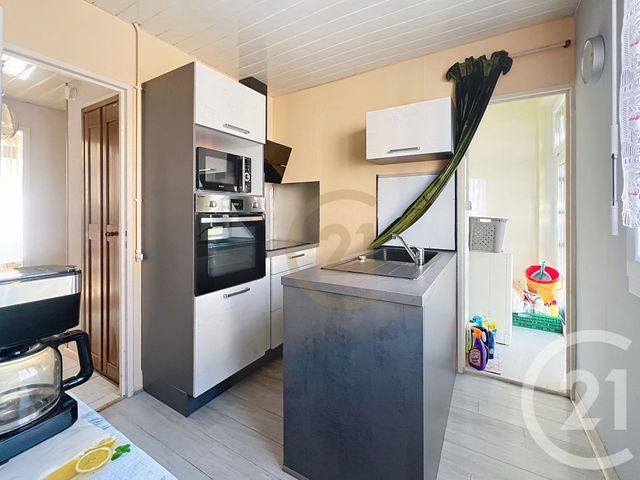 Appartement F3 à vendre - 3 pièces - 57.8 m2 - BELFORT - 90 - FRANCHE-COMTE - Century 21 Agence Du Théâtre