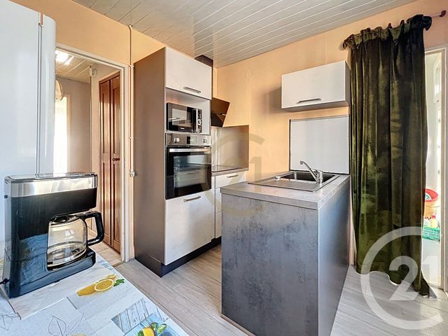 Appartement F3 à vendre - 3 pièces - 57.8 m2 - BELFORT - 90 - FRANCHE-COMTE - Century 21 Agence Du Théâtre