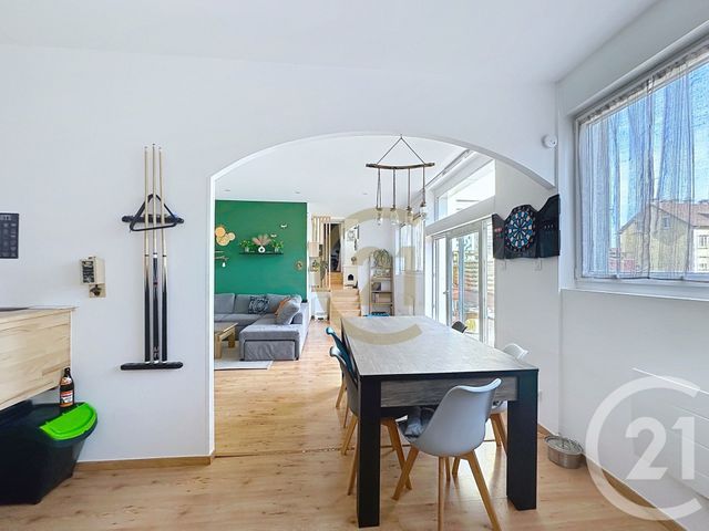 Appartement F4 à vendre - 5 pièces - 101.81 m2 - BELFORT - 90 - FRANCHE-COMTE - Century 21 Agence Du Théâtre