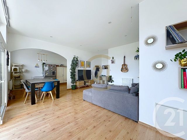 Appartement F4 à vendre - 5 pièces - 101.81 m2 - BELFORT - 90 - FRANCHE-COMTE - Century 21 Agence Du Théâtre