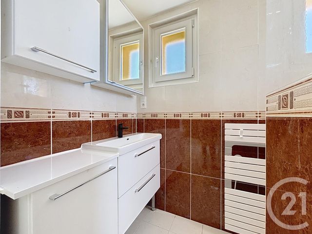 maison à louer - 4 pièces - 60.0 m2 - BELFORT - 90 - FRANCHE-COMTE - Century 21 Agence Du Théâtre