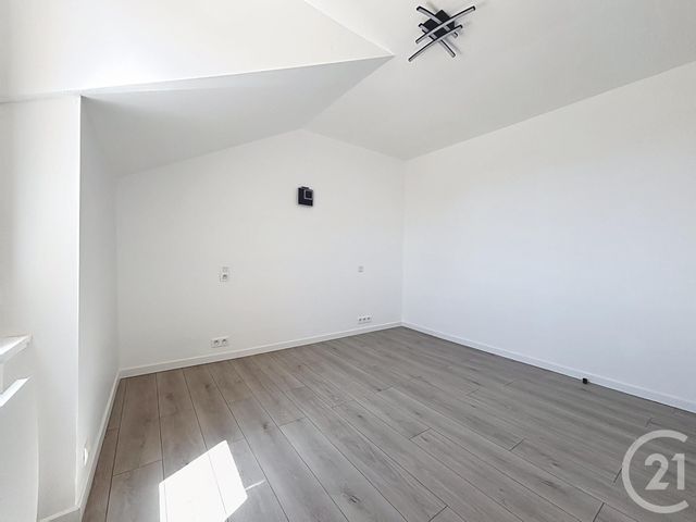 maison à louer - 4 pièces - 60.0 m2 - BELFORT - 90 - FRANCHE-COMTE - Century 21 Agence Du Théâtre