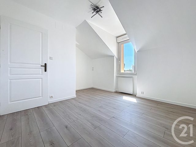 maison à louer - 4 pièces - 60.0 m2 - BELFORT - 90 - FRANCHE-COMTE - Century 21 Agence Du Théâtre