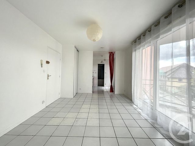 Appartement F1 à louer - 1 pièce - 26.0 m2 - BELFORT - 90 - FRANCHE-COMTE - Century 21 Agence Du Théâtre