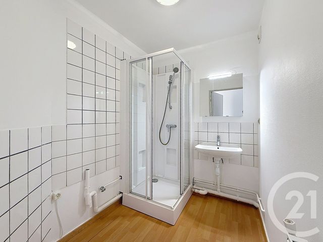 Appartement F3 à louer - 3 pièces - 72.28 m2 - CHATENOIS LES FORGES - 90 - FRANCHE-COMTE - Century 21 Agence Du Théâtre