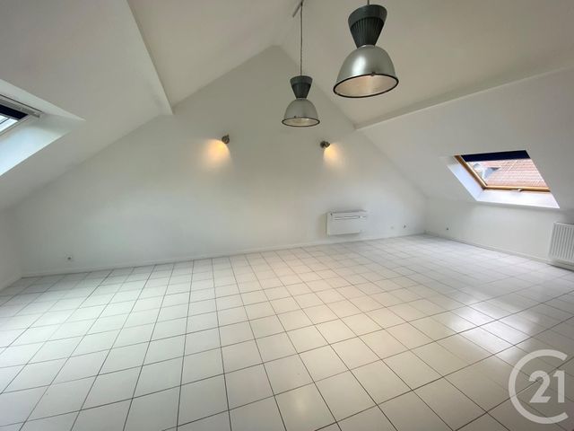 Appartement F3 à louer - 3 pièces - 90.0 m2 - BELFORT - 90 - FRANCHE-COMTE - Century 21 Agence Du Théâtre