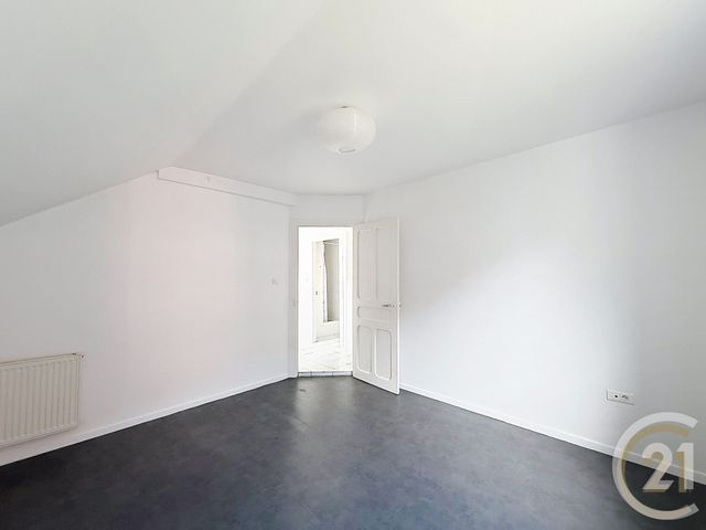 Appartement F3 à louer - 3 pièces - 90.0 m2 - BELFORT - 90 - FRANCHE-COMTE - Century 21 Agence Du Théâtre