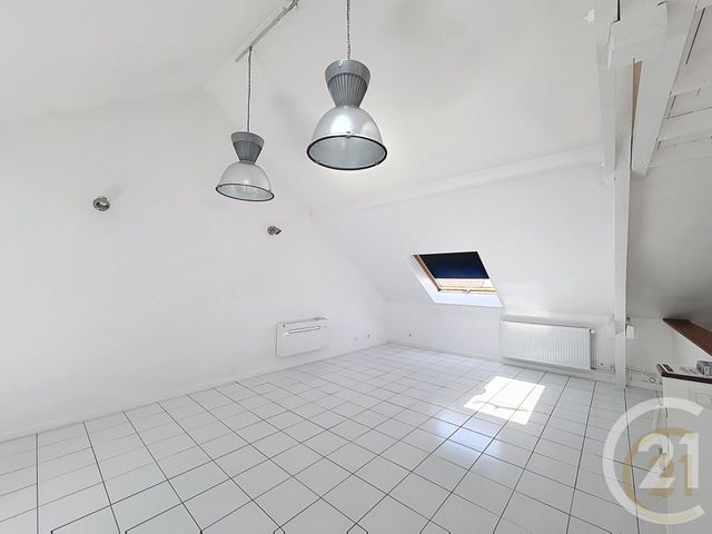 Appartement F3 à louer - 3 pièces - 90.0 m2 - BELFORT - 90 - FRANCHE-COMTE - Century 21 Agence Du Théâtre
