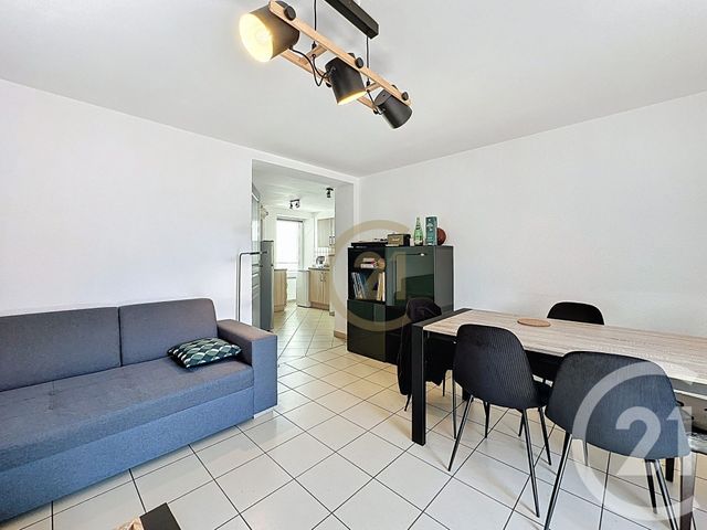 Appartement à vendre - 3 pièces - 47.75 m2 - BELFORT - 90 - FRANCHE-COMTE - Century 21 Agence Du Théâtre
