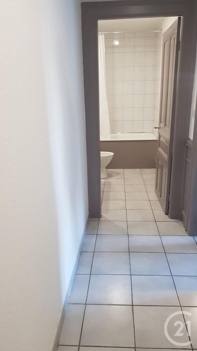 Appartement F1 à louer - 1 pièce - 25.0 m2 - BELFORT - 90 - FRANCHE-COMTE - Century 21 Agence Du Théâtre