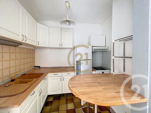 Appartement F2 à vendre - 2 pièces - 47.98 m2 - BELFORT - 90 - FRANCHE-COMTE - Century 21 Agence Du Théâtre