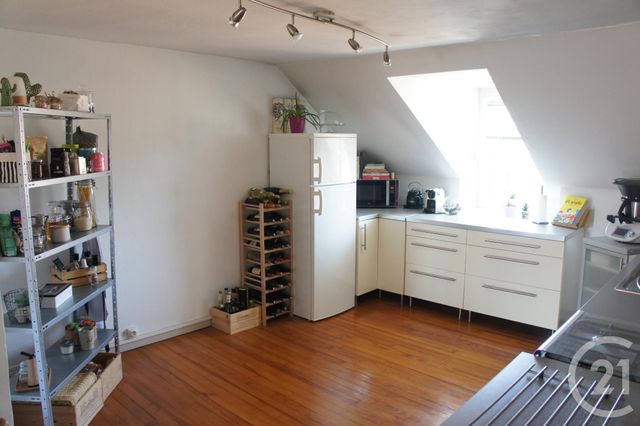 Appartement F3 à louer - 3 pièces - 74.34 m2 - BELFORT - 90 - FRANCHE-COMTE - Century 21 Agence Du Théâtre