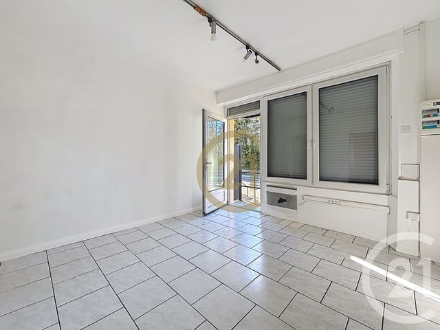 Appartement Local à louer - 2 pièces - 20.0 m2 - BAVILLIERS - 90 - FRANCHE-COMTE - Century 21 Agence Du Théâtre