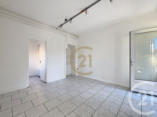Appartement Local à louer - 2 pièces - 20.0 m2 - BAVILLIERS - 90 - FRANCHE-COMTE - Century 21 Agence Du Théâtre