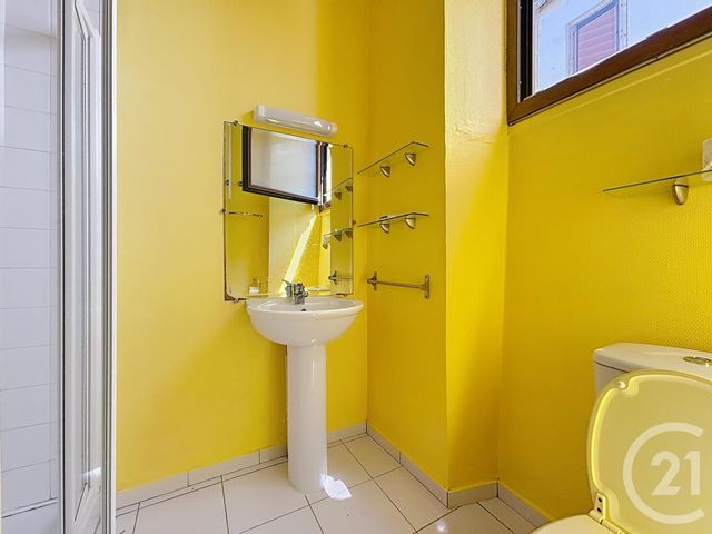 Appartement F3 à louer - 3 pièces - 44.0 m2 - BELFORT - 90 - FRANCHE-COMTE - Century 21 Agence Du Théâtre